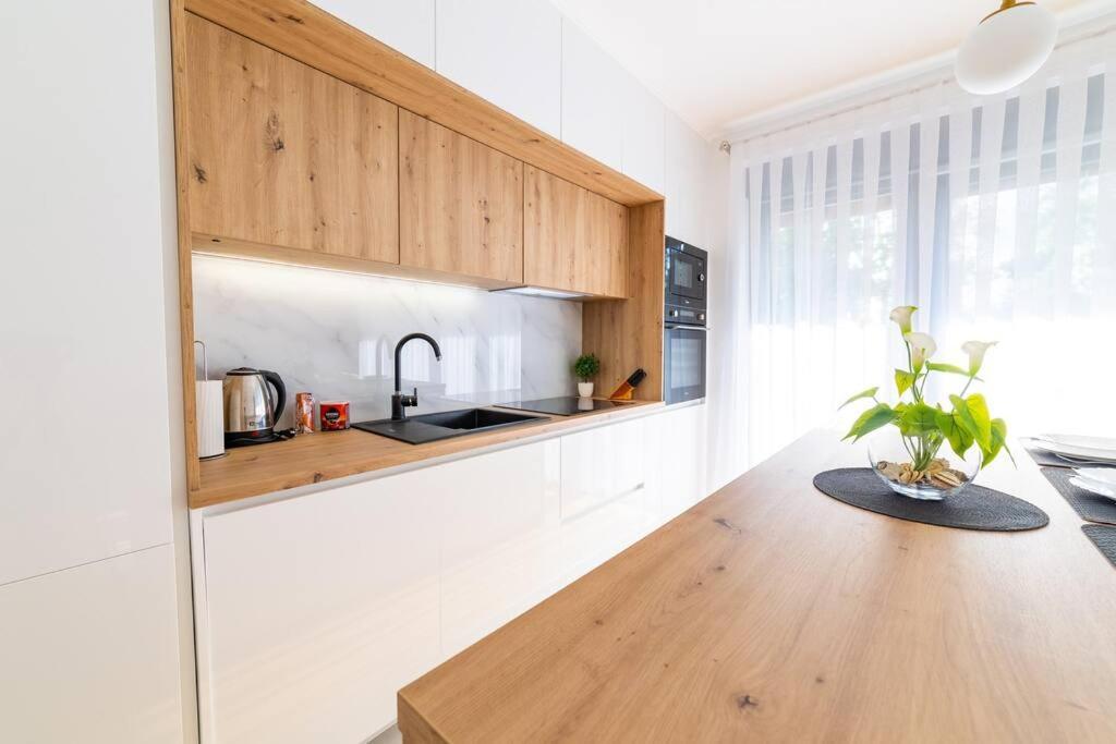 Apartman Lux Self Check-In Virovitica Exterior photo