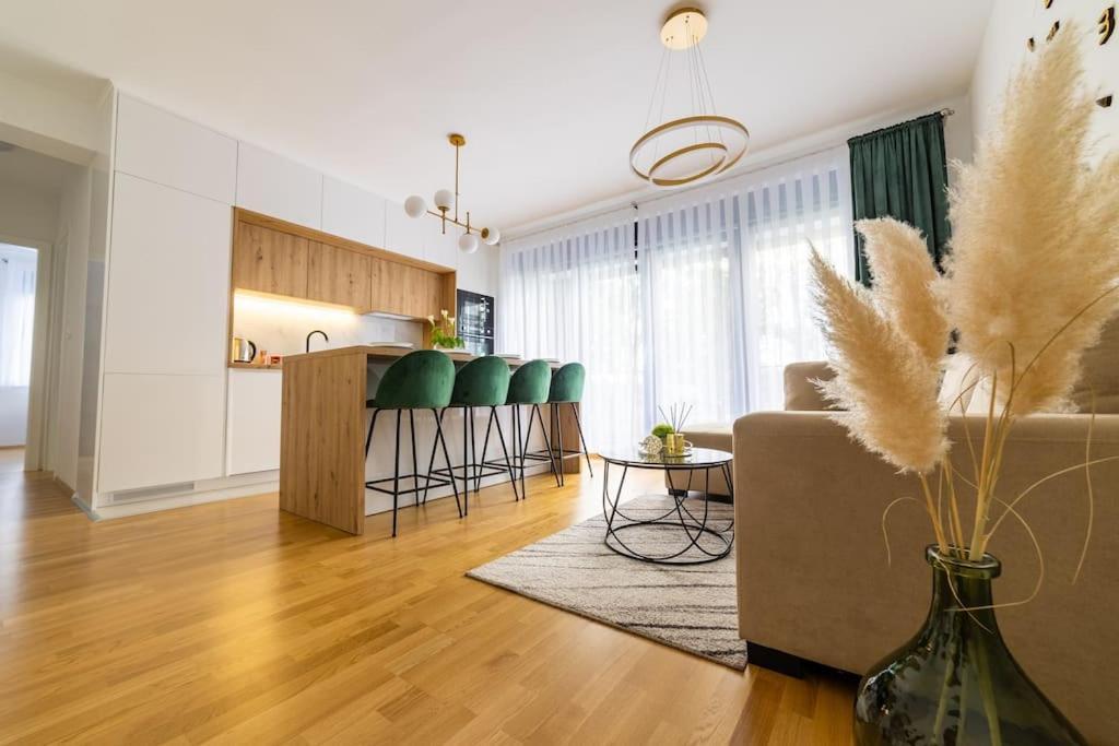 Apartman Lux Self Check-In Virovitica Exterior photo
